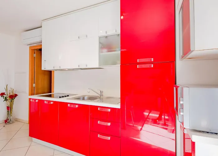 Santa Monica-1 By Interhome