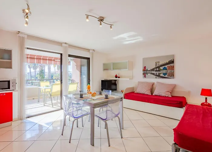 Santa Monica-1 By Interhome